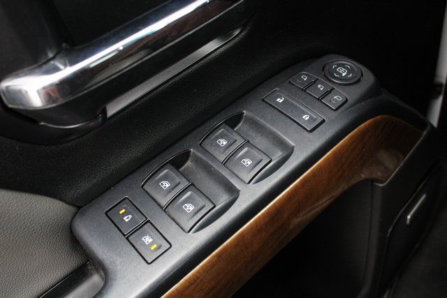 Used 2016 White Chevrolet LTZ image 7