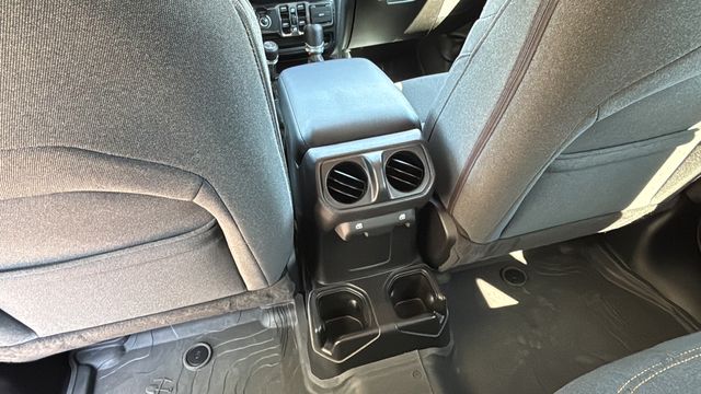 Used 2024 Black Jeep Sport S image 20