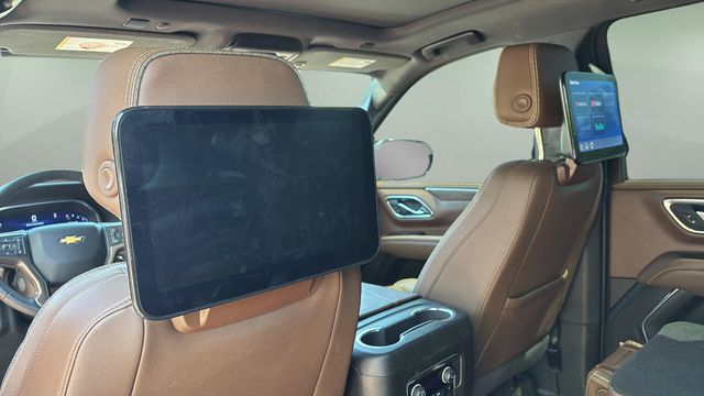 Used 2024 Beige Chevrolet High Country image 33