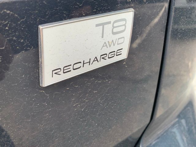 Used 2021 Blue Volvo T8 Inscription Expression image 16