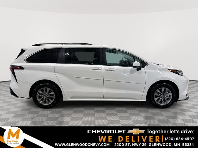 Ice Cap 2025 Toyota Sienna LE 8-Passenger AWD Minivan All-Wheel Drive Continuously Variable Transmission