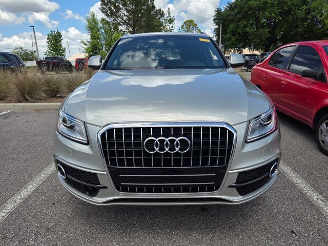 Used 2013 Silver Audi 3.0T Prestige image 2