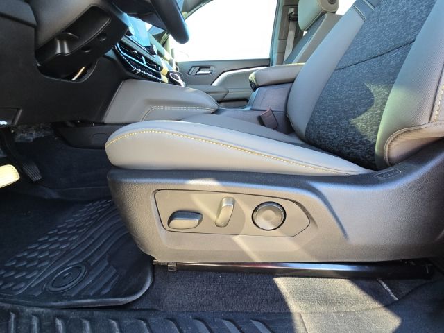 Photo of 2024 Chevrolet Colorado ZR2 in Dallas, GA - 18,  2024 Chevrolet Colorado ZR2:B01937A