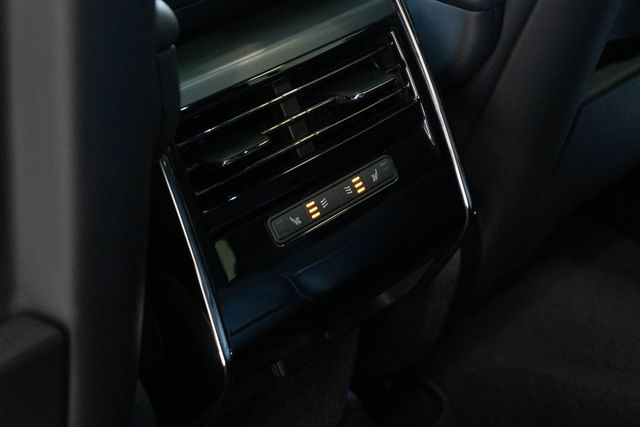 Used 2025 Land rover Range Rover Sport SUV