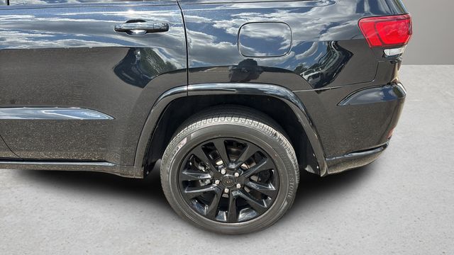 Used 2022 Black Jeep Laredo X image 39
