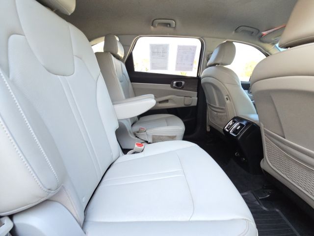 2021 Kia Sorento EX:168084A