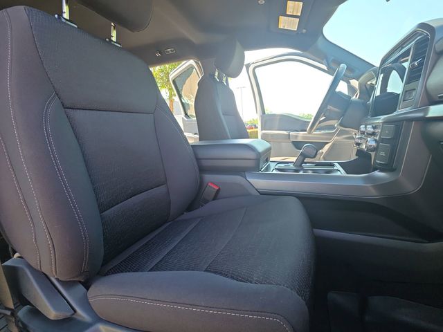 Used 2025 Oxford White Ford XLT image 11