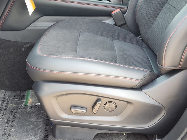2025 Ford Explorer ST photo