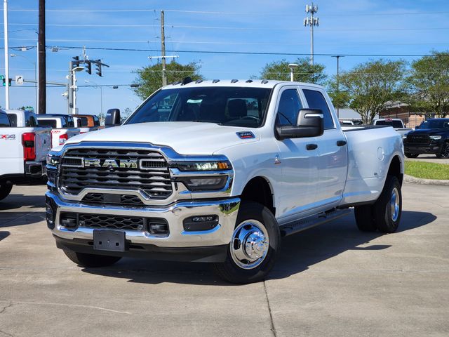 2026 RAM 3500 Tradesman Crew Cab LB DRW 4WD