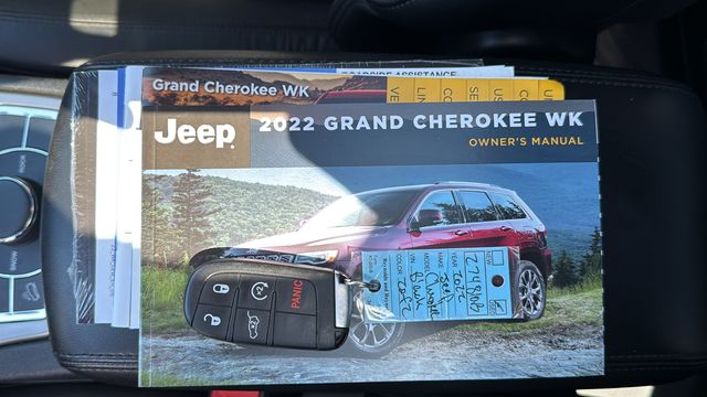 used 2022 Jeep Grand Cherokee WK car, priced at $27,998