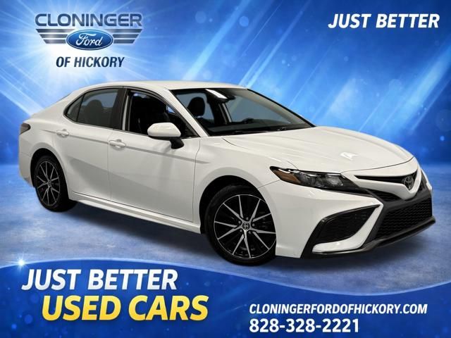 Ice 2023 Toyota Camry SE FWD Sedan Front-Wheel Drive 8-Speed Automatic
