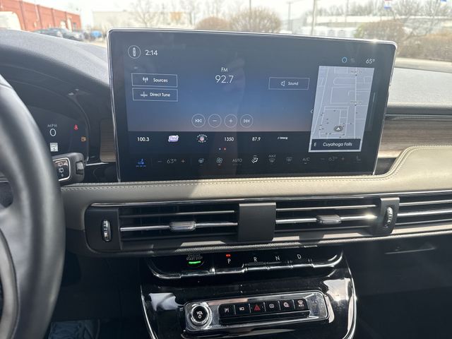 Certified Used 2025  Lincoln Grand Touring image 14