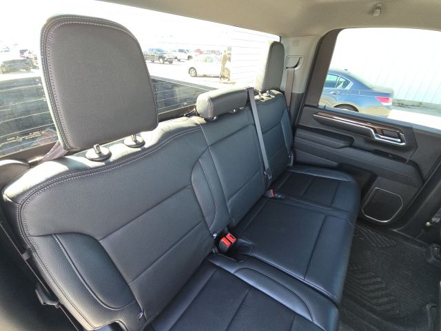 2024 Chevrolet Silverado 2500HD LT:44989A