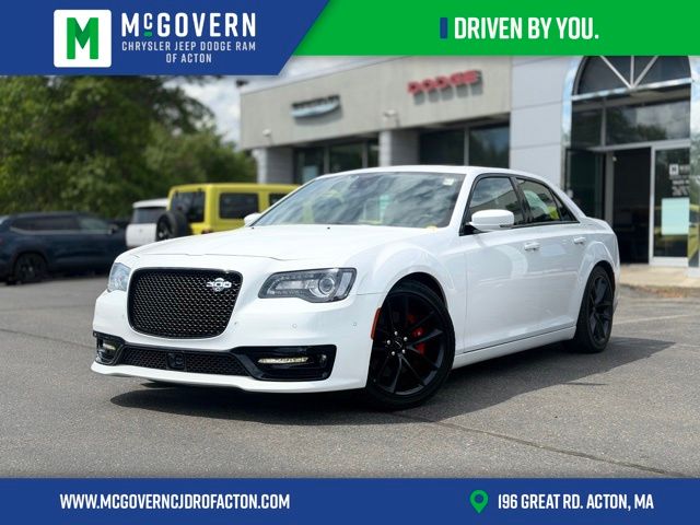Bright White Clearcoat 2023 Chrysler 300 Sedan Rear-Wheel Drive 8-Speed Automatic