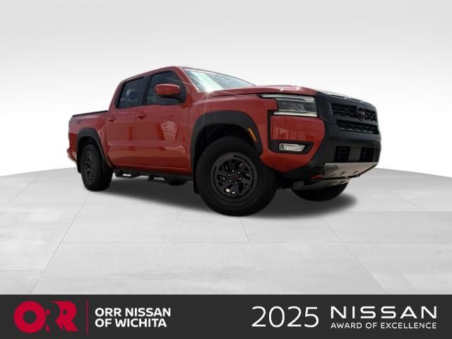 2025 Nissan Frontier PRO-4X Crew Cab 4WD