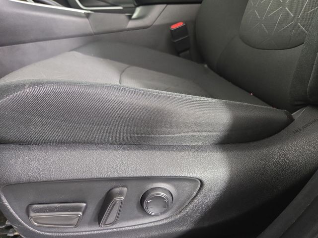 2024 Toyota RAV4 XLE photo
