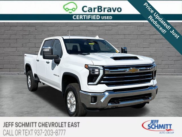 Summit White 2026 Chevrolet Silverado 2500HD Pickup Truck Four-Wheel Drive Automatic