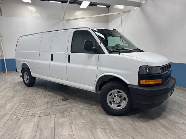 2026 Chevrolet Express 3500 Work Van