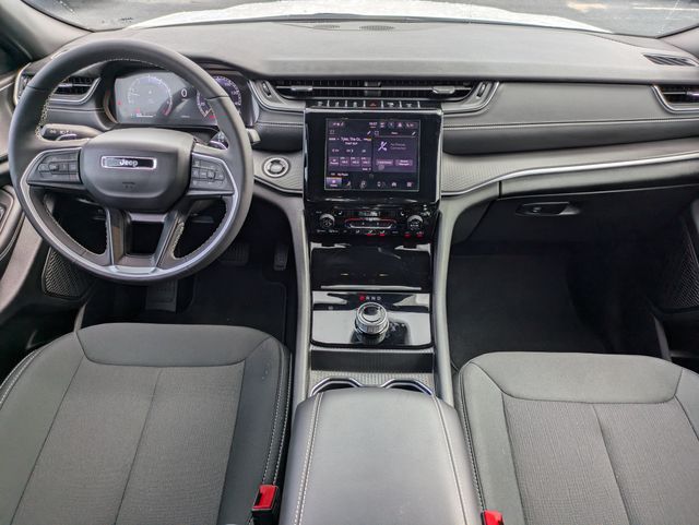 2026 Jeep Grand Cherokee L Altitude 4x4