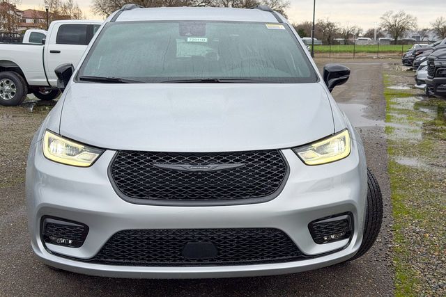 new 2026 Chrysler Pacifica car, priced at $47,675