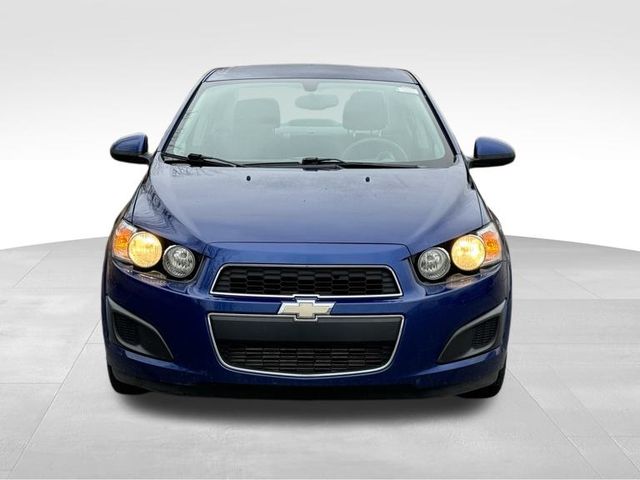 2014 Chevrolet Sonic LT 8