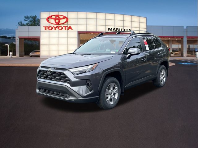 2025 Toyota RAV4 XLE 3