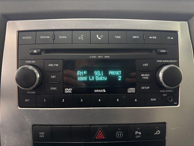 used 2009 Jeep Commander car, priced at $6,995