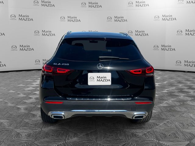 Used 2023  Mercedes-Benz GLA 250 image 4