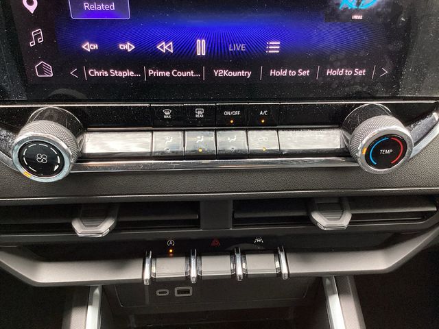 Used Car 2023 Chevrolet Colorado  Trail Boss For Sale Under $40,000 In San Antonio, Texas