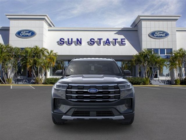 2025 Ford Explorer Active photo