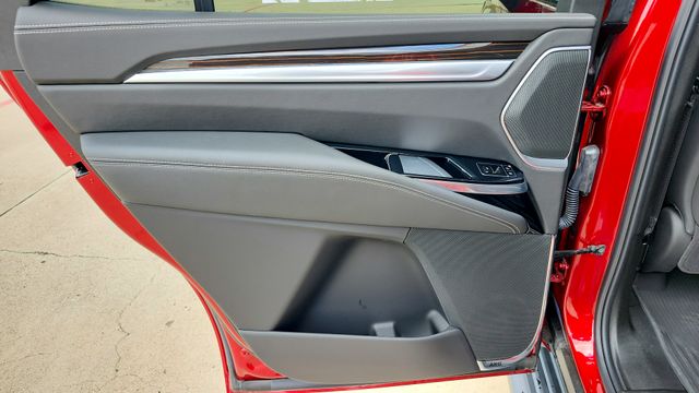 2025 Cadillac Escalade Premium Luxury - Photo 34