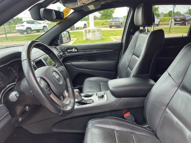 2021 Jeep Grand Cherokee Overland - Diamond Black exterior view 15