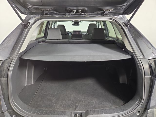 2024 Toyota RAV4 XLE photo