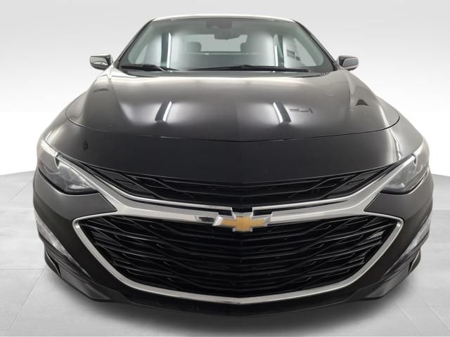 2024 Chevrolet Malibu LT — photo 2