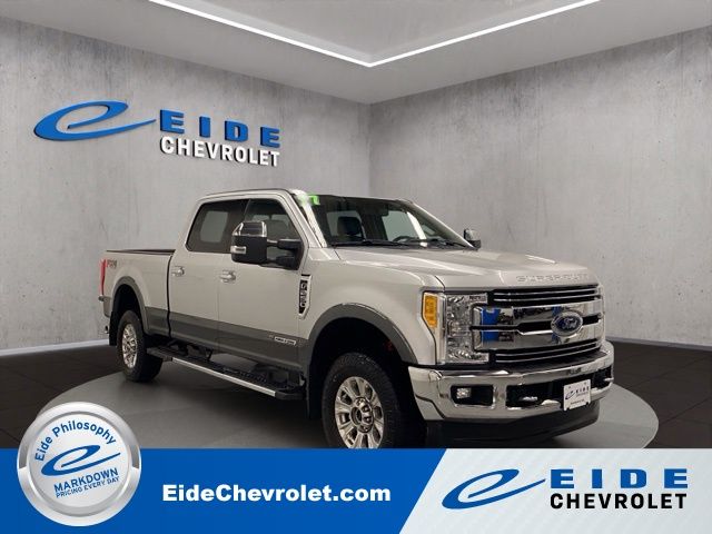 2017 Ford F-250 Super Duty Lariat Crew Cab 4WD