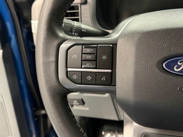 Used 2025 Blue Ford XLT image 14