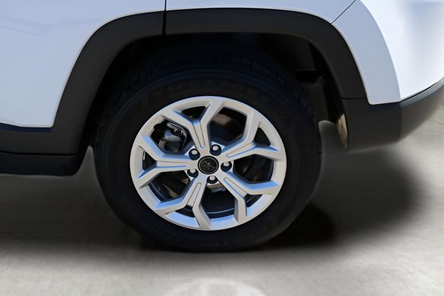 Used Car 2025 Jeep Compass  Latitude For Sale Under $25,000 In Austin, Texas