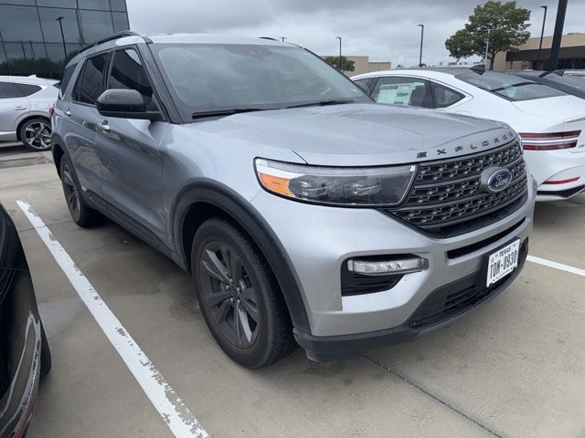 2023 Ford Explorer XLT RWD Plata (Silver Metallic) SUV/Crossover Tracción trasera Automática