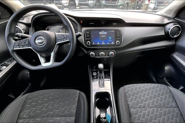 Used 2024 Nissan Kicks SV