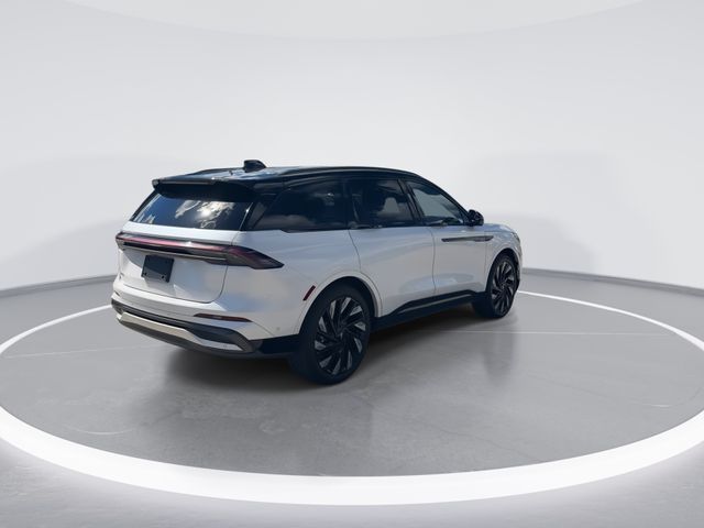 Used 2024 White Lincoln Reserve image 7