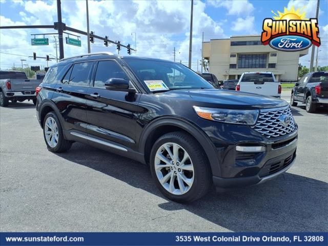 2022 Ford Explorer Platinum photo