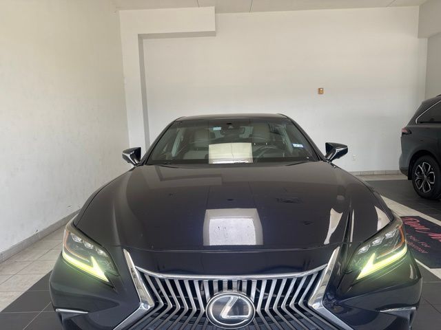 Used 2020 Lexus ES Sedan