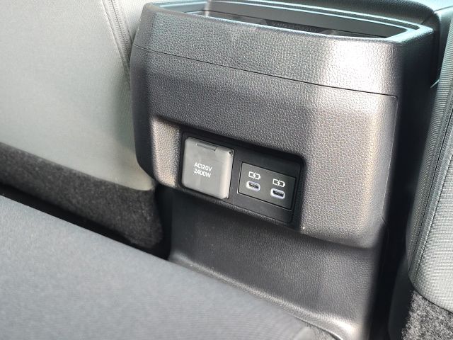 2025 Toyota Tacoma Hybrid:46433A2