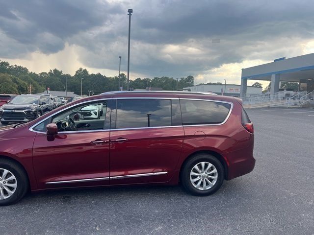 2019 Chrysler Pacifica Touring L 14