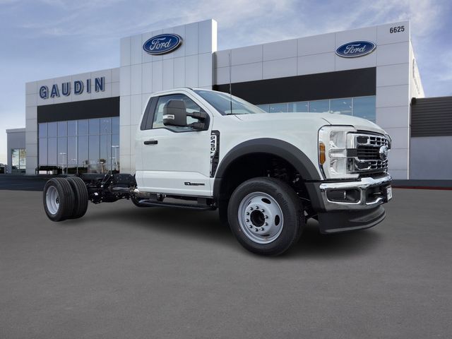 2026 Ford Super Duty F-450 Chassis Regular Cab (DRW)