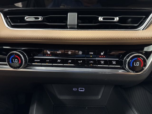 new 2026 Chevrolet Equinox car, priced at $32,670