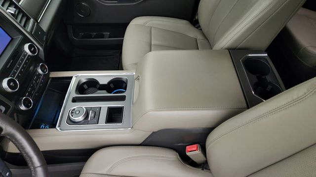 2019 Ford Expedition XLT Red at Autostrade