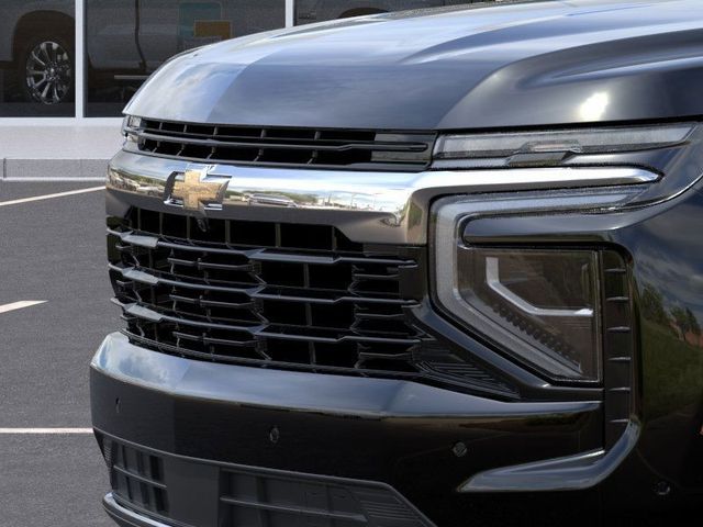 2025 Chevrolet Suburban LS 14