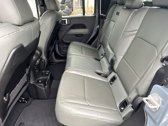 New 2026 Anvil Clear-Coat Exterior Paint Jeep Mojave X image 20