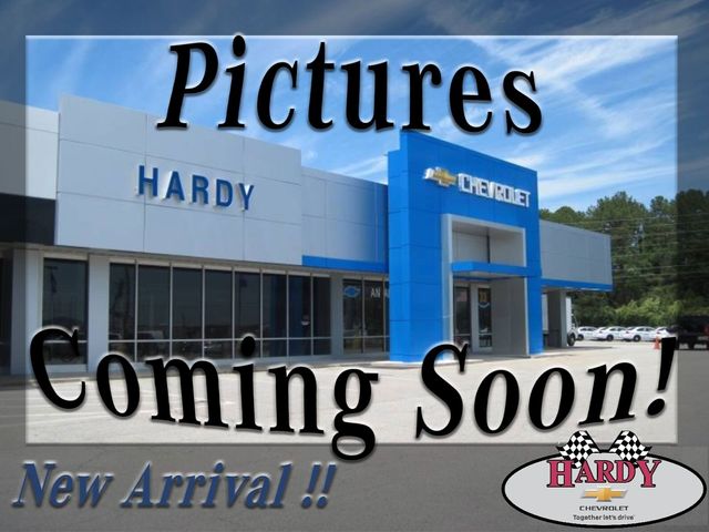 Summit White 2026 Chevrolet Silverado 2500HD Pickup Truck Four-Wheel Drive Automatic